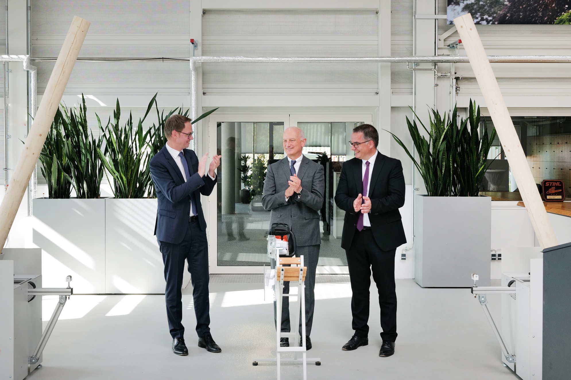 A STIHL új speciális gépgyártó épületének hivatalos megnyitása